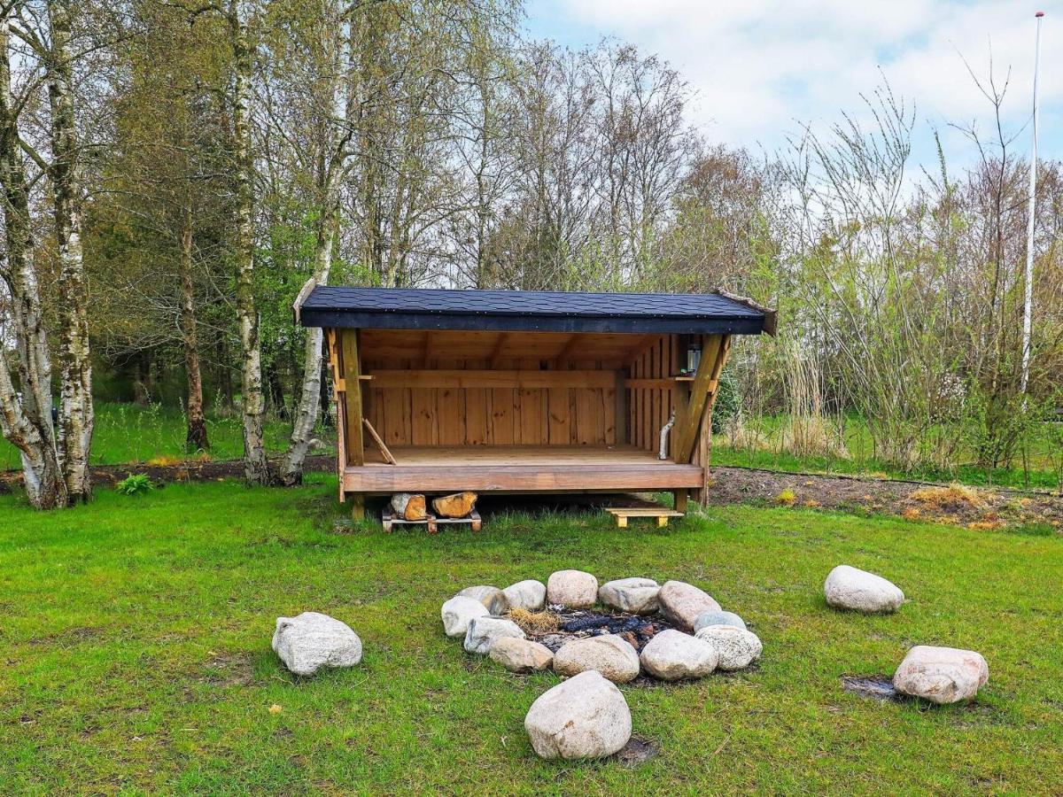 7 person holiday home in Frederikshavn Buitenkant foto