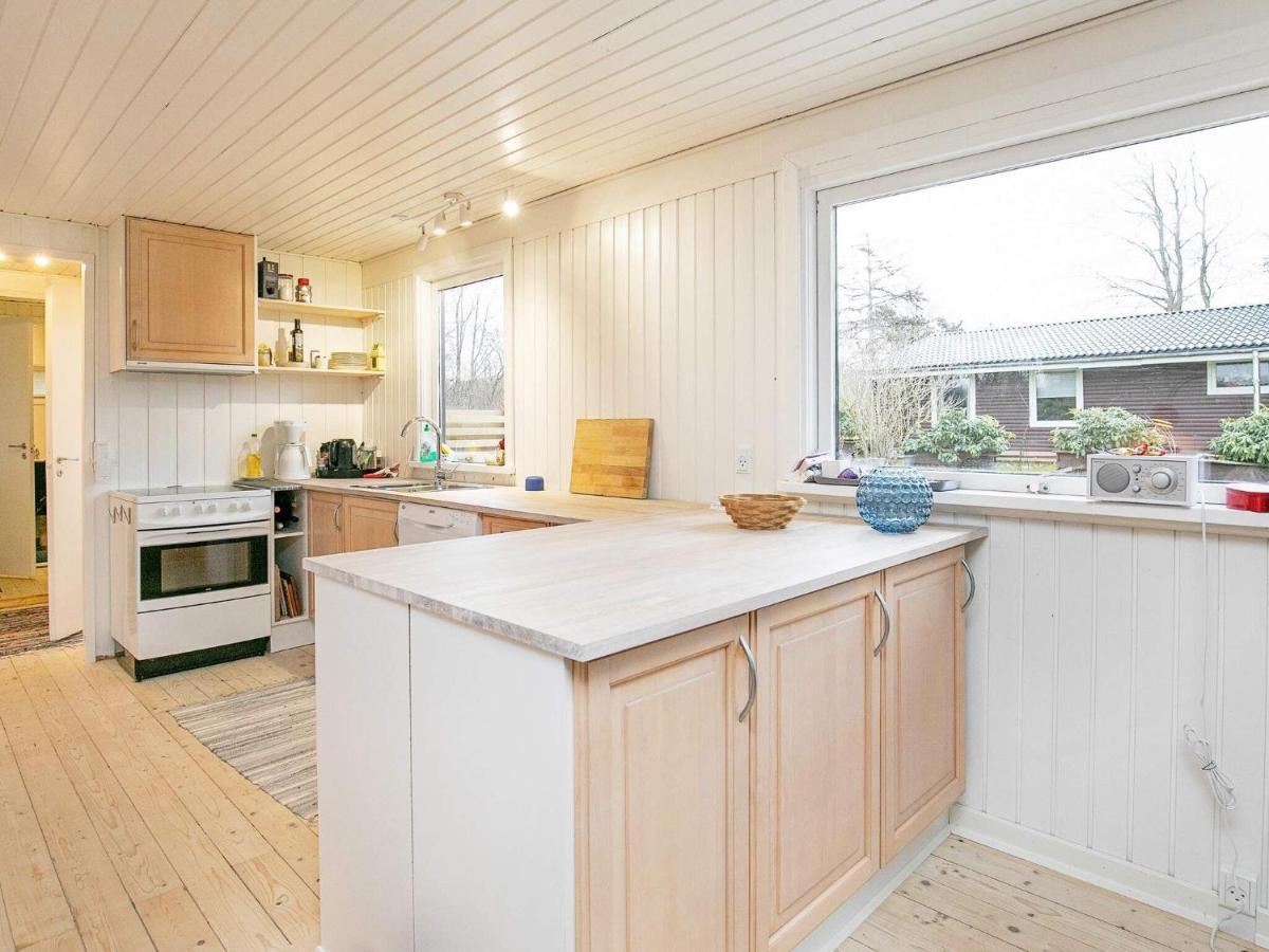 7 person holiday home in Frederikshavn Buitenkant foto